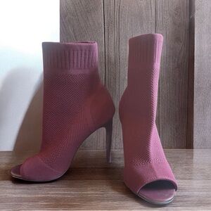 Bnwot call it spring peep toe bootie heels